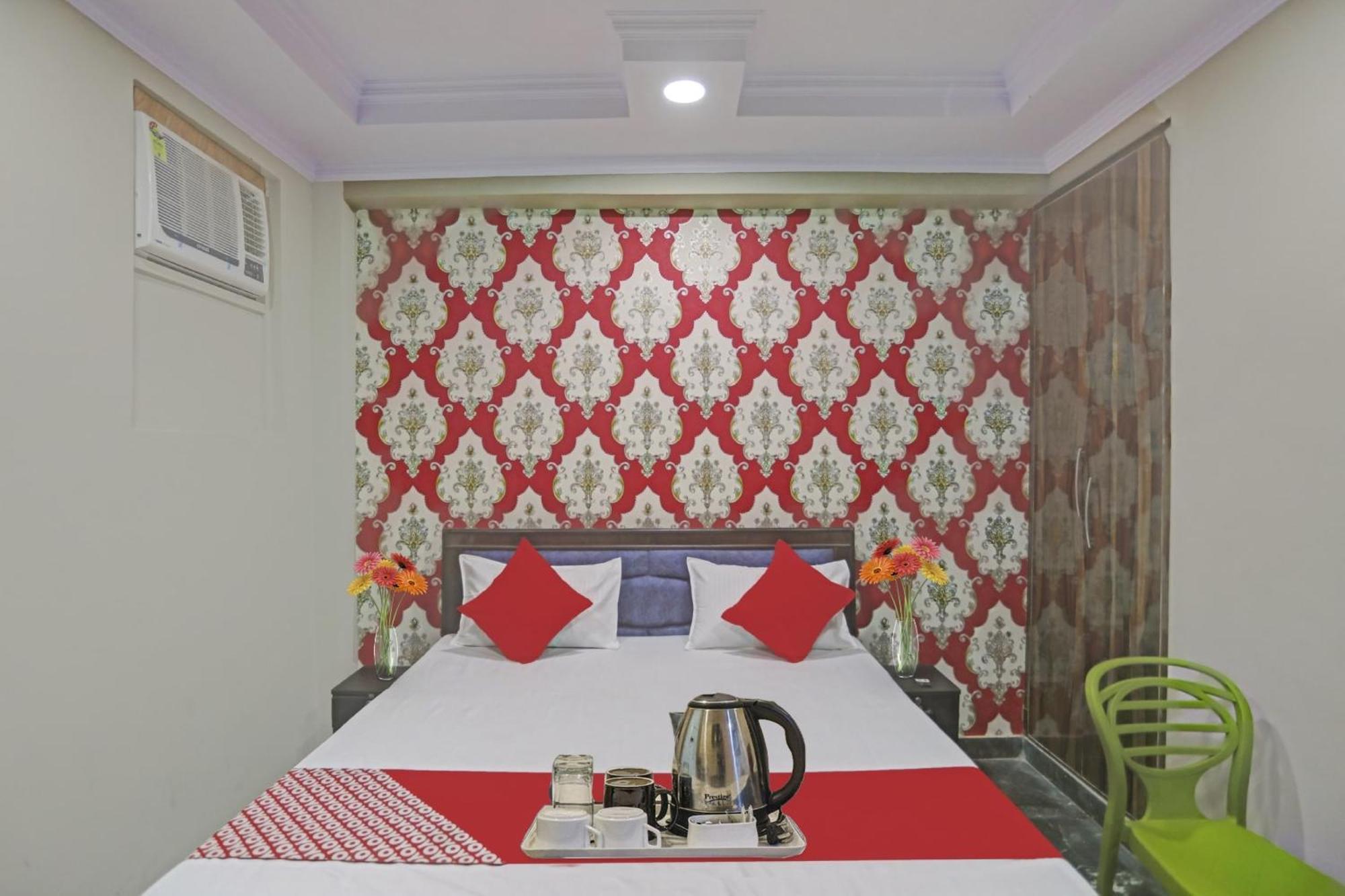 Super Hotel O Metro Inn Near Worlds Of Wonder Kālkāji Devi Kültér fotó